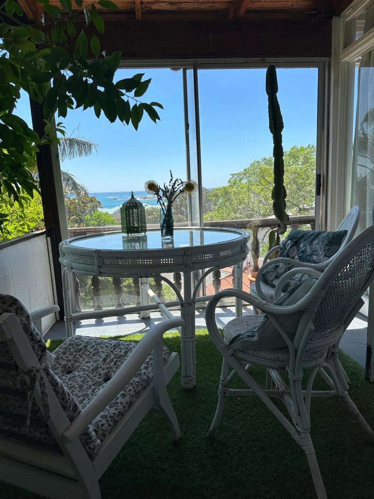 Independent Quaint Flat, Close To Beach كيب تاون المظهر الخارجي الصورة